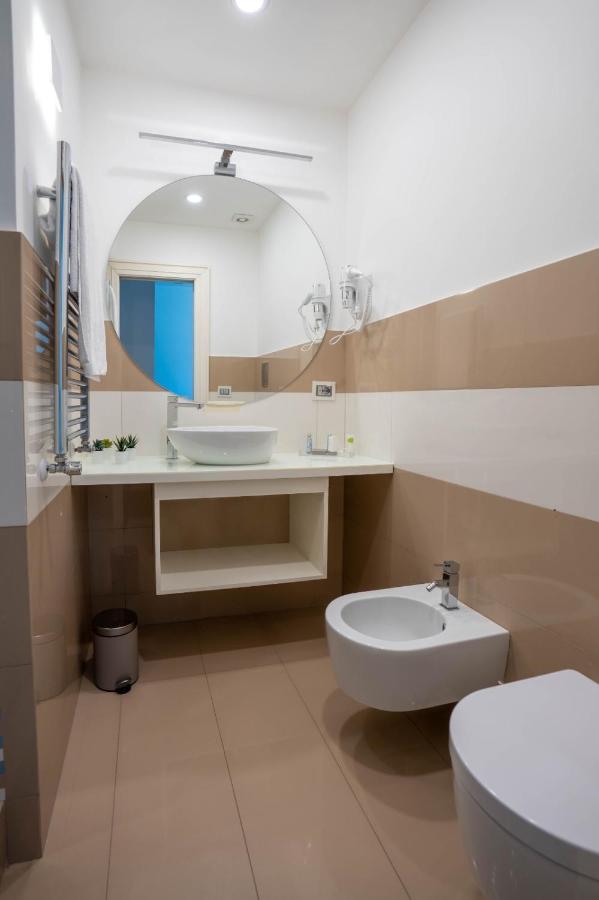 Ad Maiora Boutique Suite نابولي المظهر الخارجي الصورة