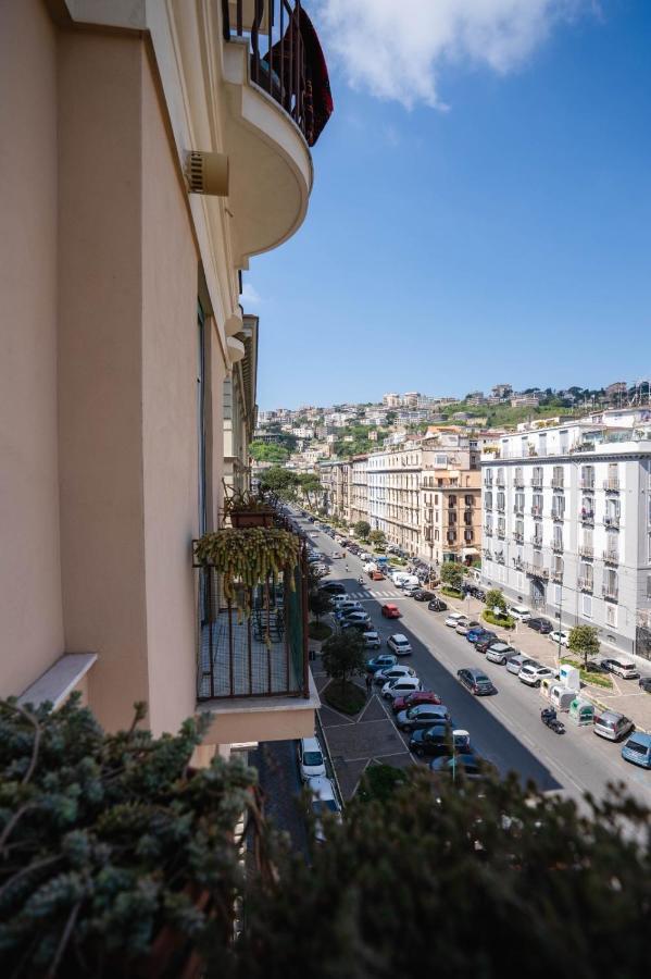Ad Maiora Boutique Suite نابولي المظهر الخارجي الصورة